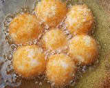 Foto langkah ke 6 dari resep Bola ubi keju Crispy.