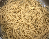 Foto del paso 3 de la receta: Espagueti con salsa de pimiento
