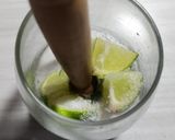 Foto del paso 2 de la receta: 🍹🍋‍🟩 Caipirinha 🍋‍🟩🍹