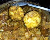 A picture of step 6 of Murgh Musallam.