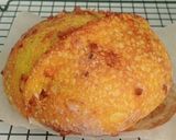 Foto langkah ke 24 dari resep Kunyit Chili Flakes Cheese Sourdough Bread (Open Bake Method).
