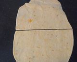 A picture of step 4 of Maxican cheese samosa.
