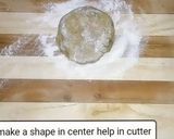 A picture of step 2 of Potato chicken donuts.