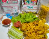 Foto langkah ke 8 dari resep Ayam Goreng Kremes.