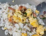 Foto langkah ke 3 dari resep Nasi Goreng Udang.