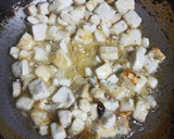 A picture of step 2 of Mutter Paneer.