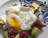 A picture of step 4 of Sesame avocado and radish on toast - vegan.