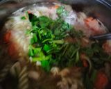 Foto langkah ke 5 dari resep Sup Fussili.