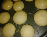 A picture of step 10 of Chicken stuffed buns.