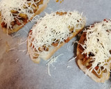 Foto del paso 3 de la receta: Tostadas de setas jamón y queso