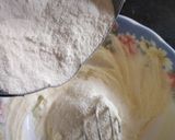 A picture of step 3 of Jaggery filled rice flour cookies.