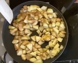A picture of step 2 of Apple Crumble Cheesecake.