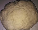 Foto del paso 2 de la receta: Medialunas de manteca (como las de panadería)