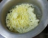 A picture of step 1 of Noodles kabab.