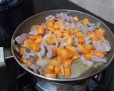 Foto langkah ke 4 dari resep Japanese Beef Curry Rice.