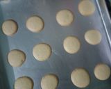 Foto langkah ke 5 dari resep Egg Cookies 3 Bahan.