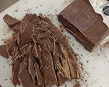 Foto del paso 5 de la receta: Bombones de chocolate con relleno de chapulín
