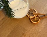 Foto del paso 4 de la receta Leche aromatizada para el roscón con agua de azahar