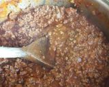A picture of step 4 of Spicy beef triangles.