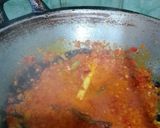 Foto langkah ke 2 dari resep Kulit Ayam Masak Merah.
