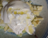 Foto del paso 5 de la receta: Ensalada de pepino, yogurt y manzana. (Tzatziki)