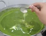 A picture of step 8 of Creamy Spinach and broccoli soup.