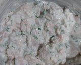 A picture of step 1 of Murg malai roll.