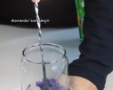 Foto langkah ke 2 dari resep Ube Matcha Latte.