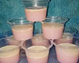 Foto langkah ke 4 dari resep Puding jelly strawberry.