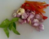 Foto langkah ke 1 dari resep Oseng Tuna.