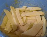 A picture of step 4 of French fries pakoray.