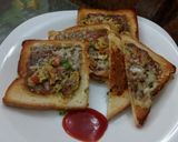 A picture of step 9 of Cheesy bread omelette.