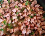 Foto del paso 3 de la receta: Gallo de picadillo de plátano con salchichón (carbonada)