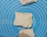A picture of step 3 of Ricotta cheese and spinach pockets.