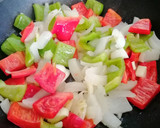 Foto del paso 4 de la receta: Verdinas con verduras y langostinos