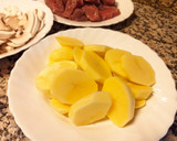 Foto del paso 3 de la receta: Solomillo con patatas y champiñones