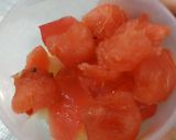 Foto langkah ke 1 dari resep 28. Salad buah tanpa keju simple.