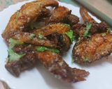 A picture of step 6 of Garlic chicken wings with paramesan cheese in airfryer.