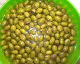Foto del passaggio 5 della ricetta Olive condite Bio