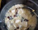 Foto langkah ke 4 dari resep Sup Tahu Ayam Jamur.
