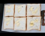 A picture of step 2 of Peri Peri Grilled Sandwich.