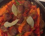 Une image de l'étape 5 de Boulettes de viande accompagnées de couscous.