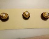 A picture of step 1 of Fluffy's Ferrero Festive Treats 🎄.