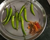 A picture of step 1 of Marchi Bhajiya.