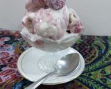 A picture of step 8 of Strawberries ice cream.