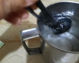 A picture of step 2 of Tangi lemo pani.