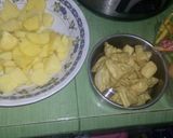 Foto langkah ke 1 dari resep Semur telur tahu kentang.