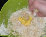 Foto langkah ke 3 dari resep Garlic cheese bread (roti bawang putih) ala2 emak2 lainnya.