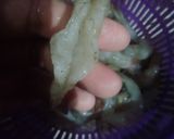 Foto langkah ke 1 dari resep Ebi Furai with Mushroom Sauce.