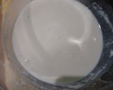 A picture of step 3 of Zebra pan cake.